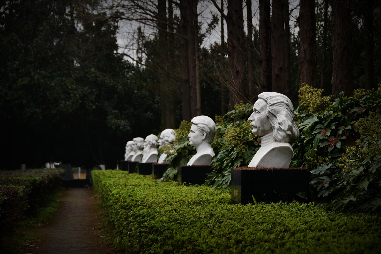 Miksi Julkkikset Rakastuvat — ja Pakenevat — Kasinoista